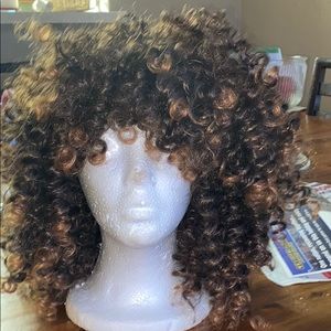 Synthetic curly wig ombré color